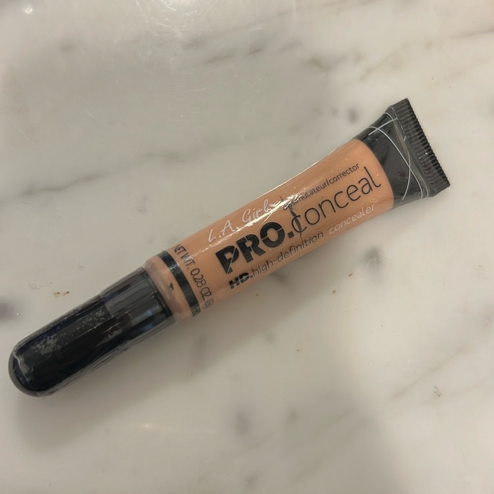 La girl pro conceal